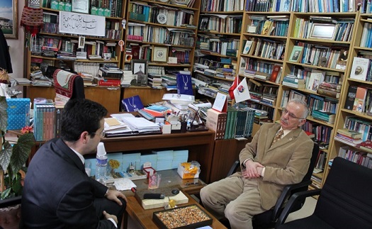 BÜYÜKLERİN PEŞİNE DÜŞMEYEN